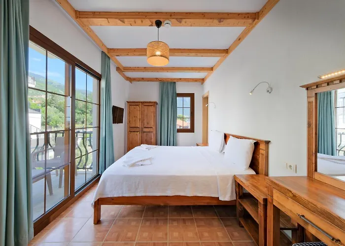 Candle Light ホテル フェティエ